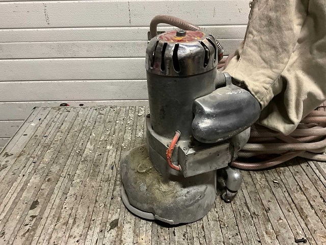 Clarke american b-2 kantenschuurmachine - afbeelding 2 van  5