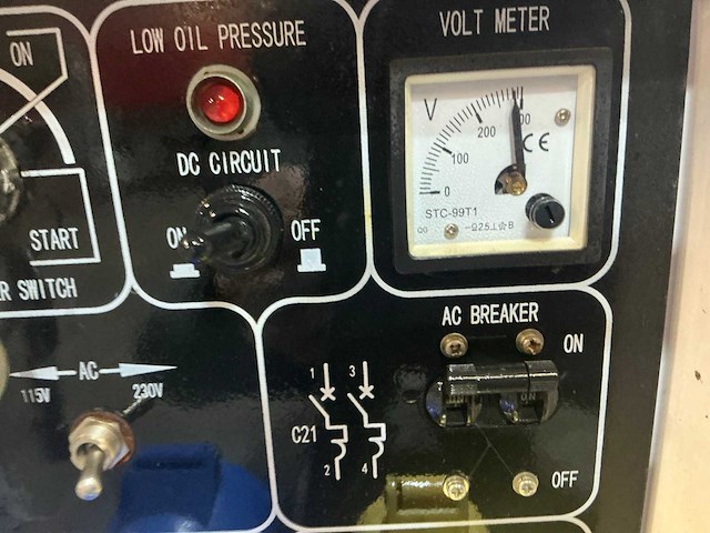 Clarke power 5 kva diesel stroomgenerator - afbeelding 8 van  9