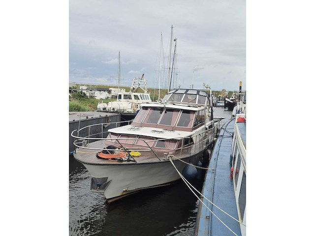 Classic super yacht motorjacht ‘zeemeeuw’ - afbeelding 32 van  35