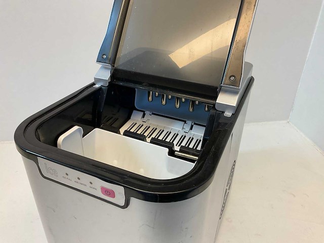 Clatronic ewb 3526 ijsblokjesmachine - afbeelding 4 van  4