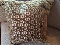 Claudi lepossa exclusive sierkussen dark gold - 40x60cm - afbeelding 1 van  2