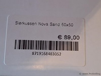 Claudi nova sierkussen zand - 50x50cm - afbeelding 2 van  2