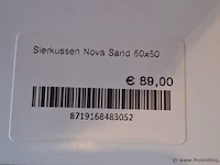 Claudi nova sierkussen zand - 50x50cm - afbeelding 2 van  2