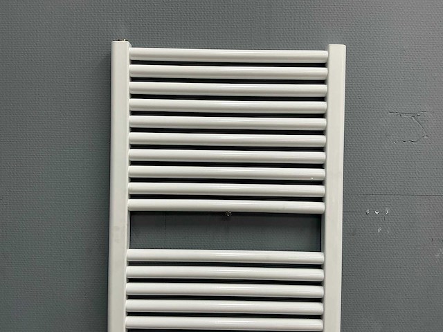 Claudia - designradiator 140 cm - afbeelding 5 van  9