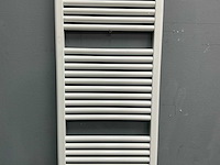 Claudia - designradiator 140 cm - afbeelding 6 van  9