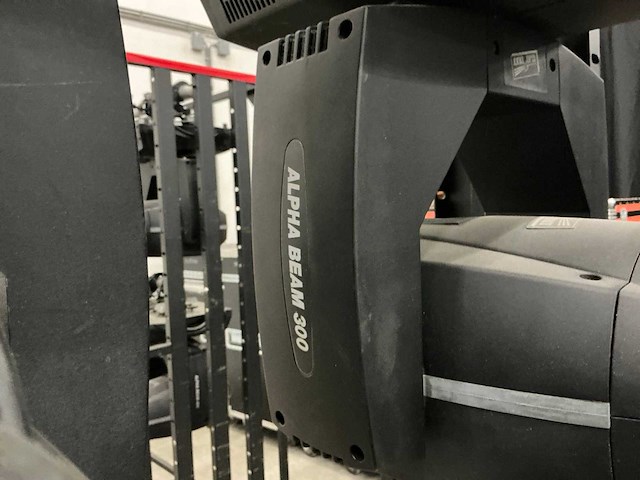Clay paky alpha beam 300 moving head (6x) - afbeelding 6 van  7