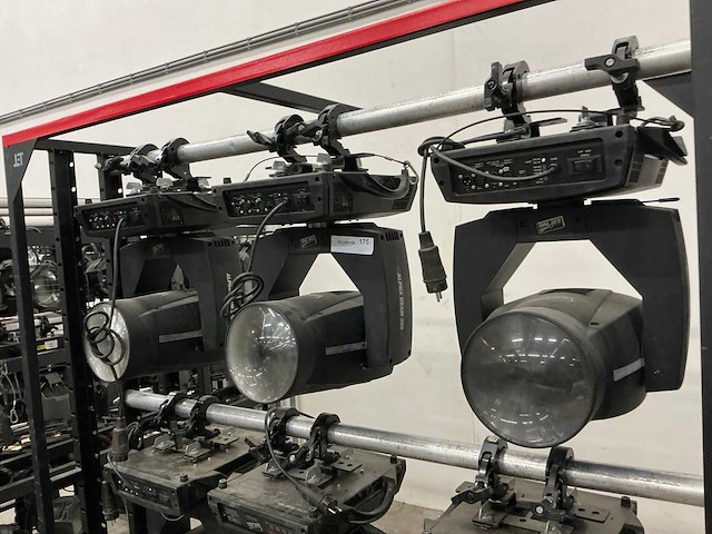 Clay paky alpha beam 300 moving head (6x) - afbeelding 3 van  7
