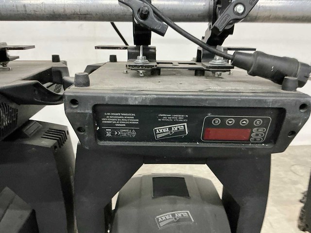 Clay paky alpha beam 300 moving head (6x) - afbeelding 4 van  7