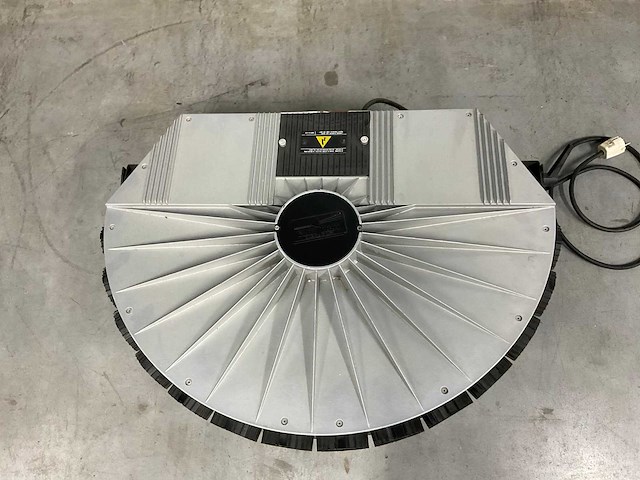 Clay paky marte vintage lichteffect - afbeelding 3 van  3