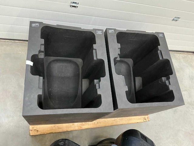 Clay paky scenius profile moving head (8x) - afbeelding 3 van  3