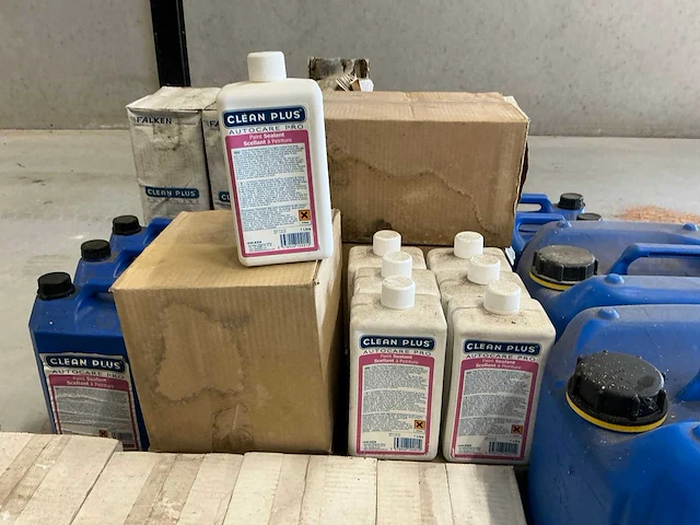 Clean plus auto care pro 1l (24x) - afbeelding 1 van  4