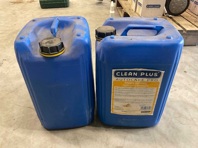 Clean plus insect remover 20l (2x) - afbeelding 1 van  1