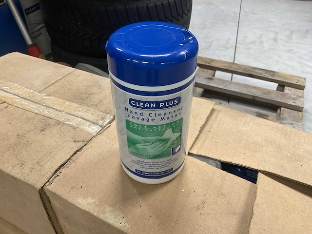 Clean plus schoonmaakdoekjes (48x) - afbeelding 1 van  4