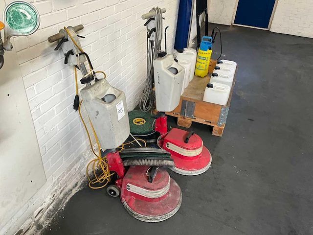 Cleanfix g43-145 vloerschrobmachine (2x) - afbeelding 3 van  4