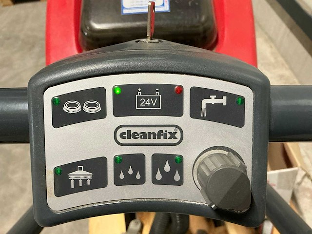 Cleanfix ra 561b schrobzuigmachine met lader - afbeelding 3 van  6