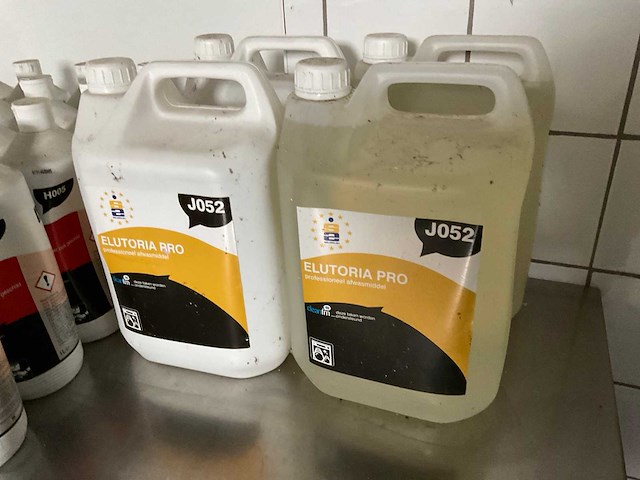 Cleanfm diverse reinigingsmiddelen - afbeelding 3 van  5