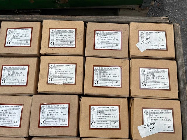 Cleff diverse bouten met moeren (1725x) - afbeelding 2 van  6