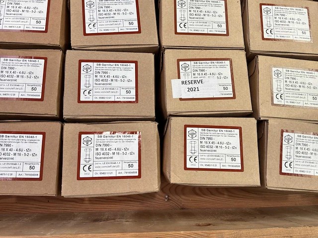 Cleff diverse bouten met moeren (2850x) - afbeelding 8 van  9