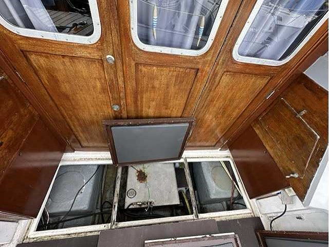 Cleopatra - 850 - motorboot - afbeelding 11 van  33