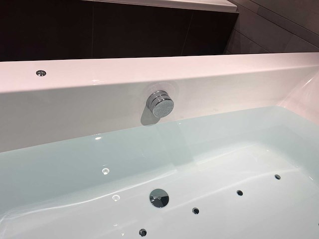 Cleopatra - wellpool lounge 450 ladiva - whirlpool met spa systeem - afbeelding 3 van  3