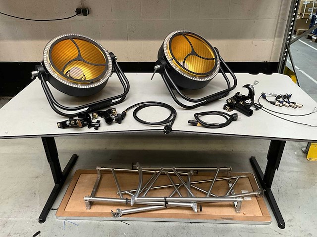 Clf apollo effectmachine (2x) - afbeelding 1 van  11