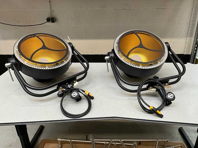 Clf apollo effectmachine (2x) - afbeelding 1 van  8