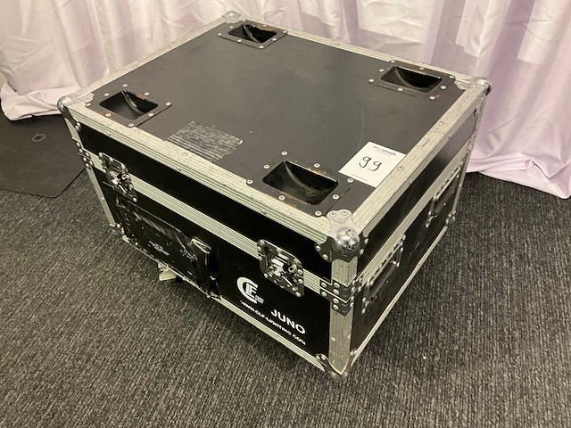 Clf juno laadstation in flightcase - afbeelding 4 van  4