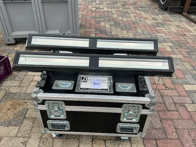 Clf led bar strobe overige lichttechniek (2x) - afbeelding 1 van  4