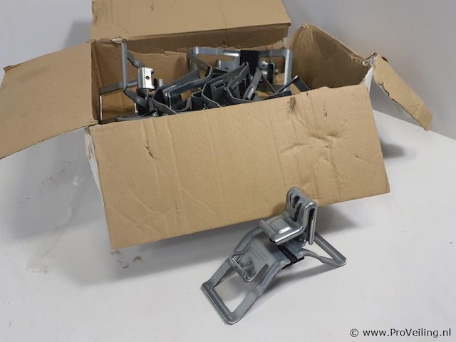 Clickfit evo bevestigingsmateriaal t.b.v. zonnepanelen - ca. 19 stuks - afbeelding 1 van  1