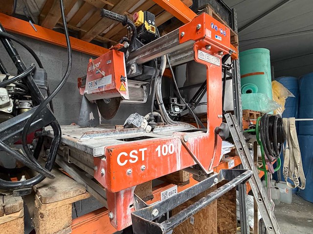 Clipper cst 100 steenzaagmachine - afbeelding 1 van  4