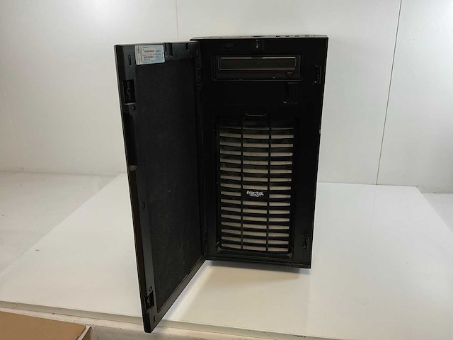 Clone core(tm) i7-7700k, 16 gb ram, 240 gb nvme, nvidia geforce gtx 1060 3gb workstation - afbeelding 2 van  5