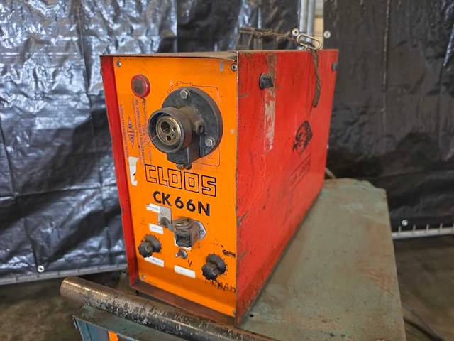 Cloos - 1987 - glc 250 n - diverse lasmachines - afbeelding 4 van  9