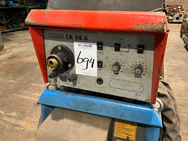 Cloos glc 353 mc3 mig lasapparaat - afbeelding 7 van  8