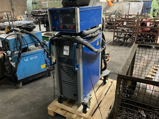 Cloos qineo tronic pulse 350 mig lasapparaat - afbeelding 1 van  11