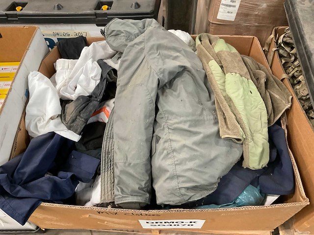 Clothing mix box - afbeelding 2 van  2