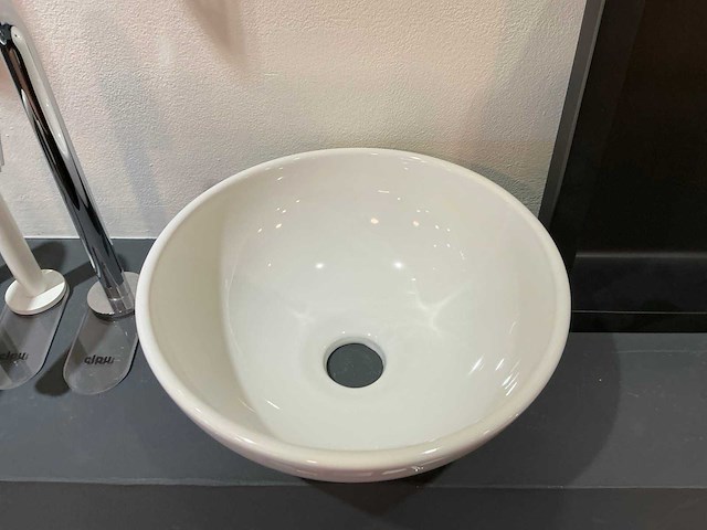 Clou / duravit fontein (6x) - afbeelding 3 van  9