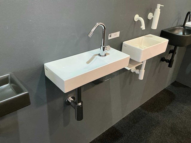 Clou / geberit fontein (6x) - afbeelding 3 van  6