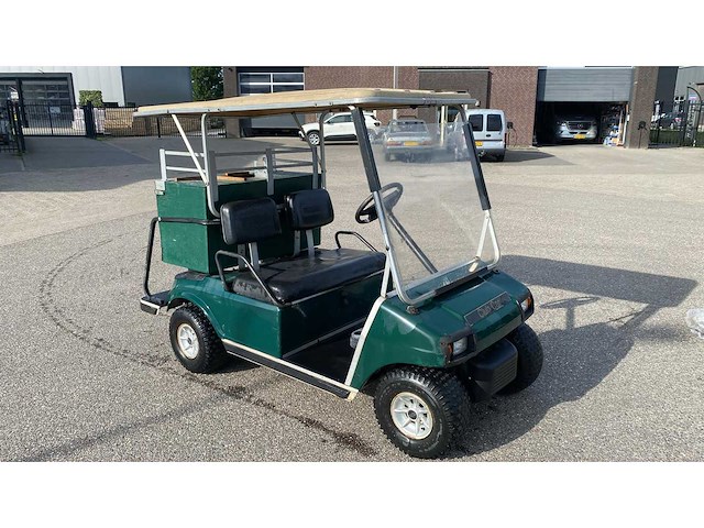 Clubcar - benzine - golfkar - afbeelding 2 van  10