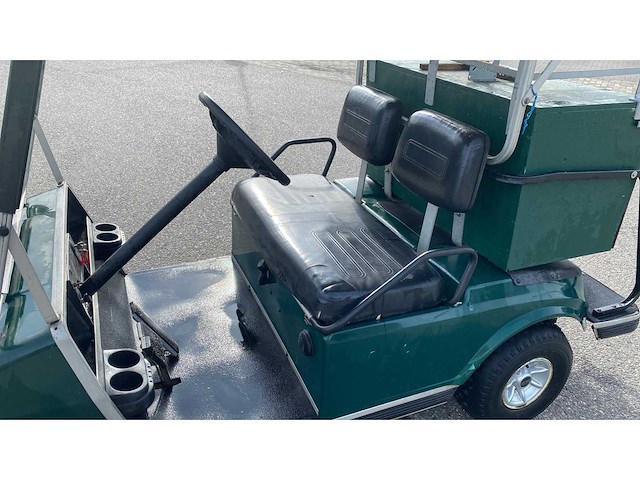 Clubcar - benzine - golfkar - afbeelding 9 van  10