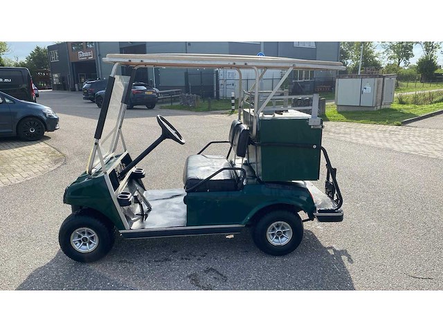 Clubcar - benzine - golfkar - afbeelding 2 van  5