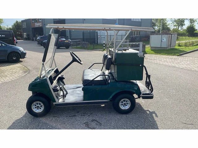 Clubcar - benzine - golfkar - afbeelding 7 van  11