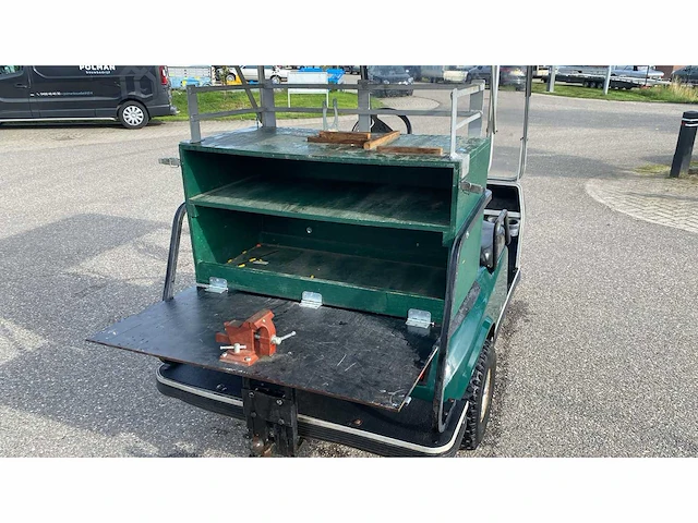 Clubcar - benzine - golfkar - afbeelding 9 van  11