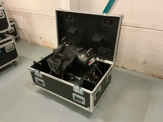 Cm lodestar - electric chain hoists (2x) - afbeelding 1 van  7