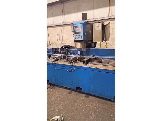 Cma - 2010 - trd 40 cnr 6000 - cnc-boormachine - afbeelding 5 van  8