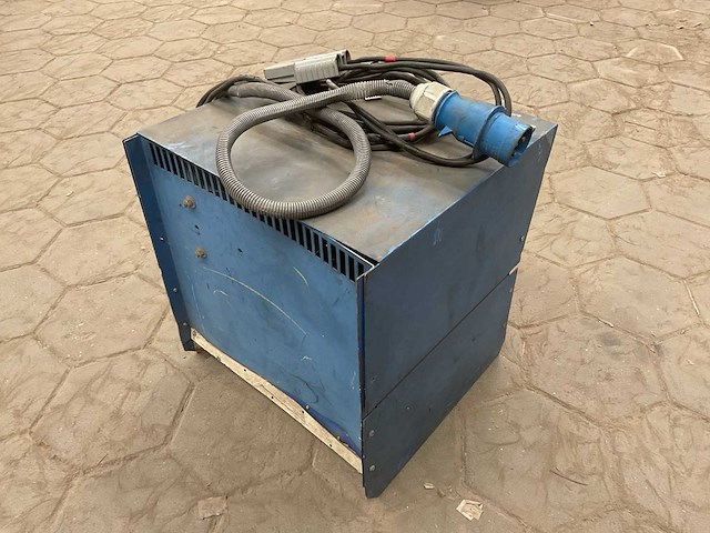 Cmp batteries chloride motive power classic plus acculader - afbeelding 5 van  6