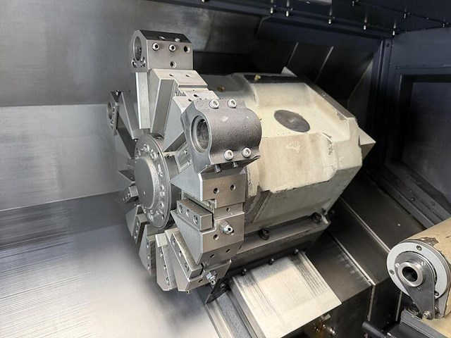 Cnc-draaibank, hwacheon, hi-tech 200bl, 2014 - afbeelding 12 van  13