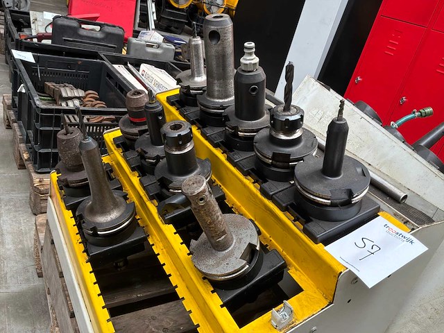 Cnc gereedschapshouders met opbergrekken - afbeelding 9 van  9