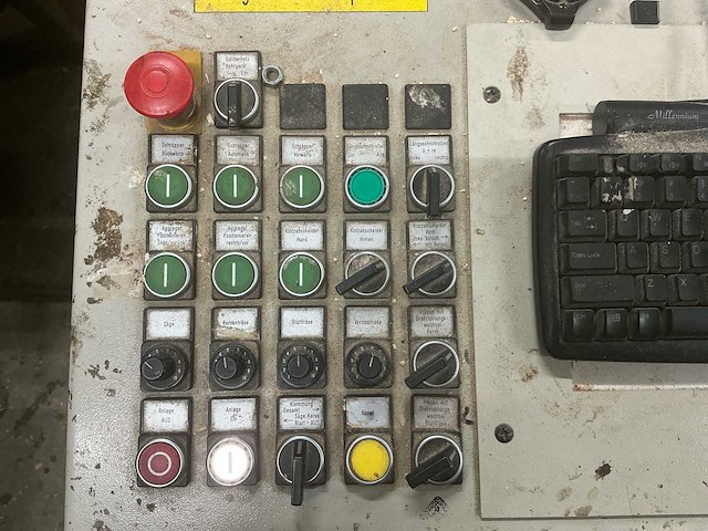 Cnc hundegger 1994 p10 houtbewerking - afbeelding 49 van  51