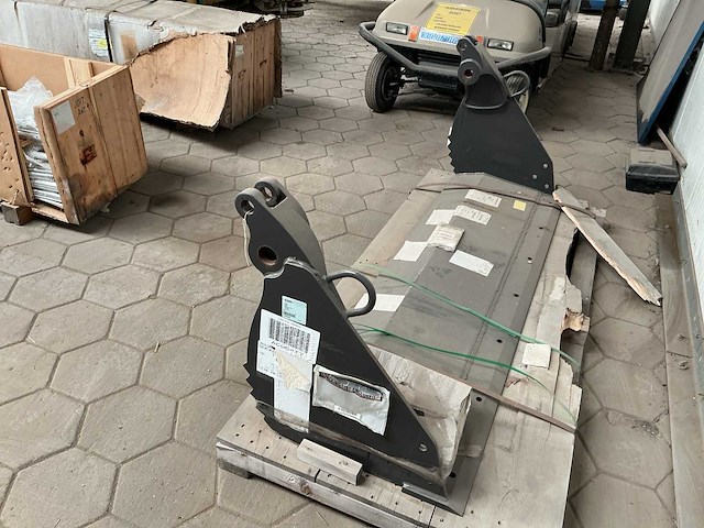 Cnh bucket - afbeelding 1 van  5
