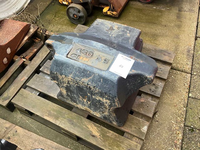 Cnh frontgewicht ‘450 kg’ - afbeelding 1 van  5